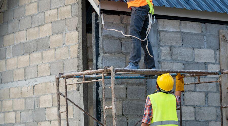 Professional residential roofers in Maple Heights, OH
